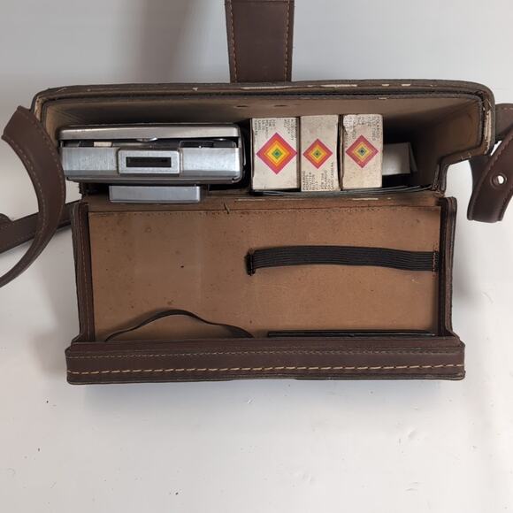 Vintage POLAROID SX-70 Land Camera, Bag & Accessories - Picture 12 of 13